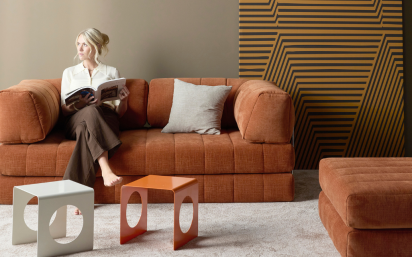 Canapé modèle cozypad en tissu colori sienne convertible de chez Innovation living